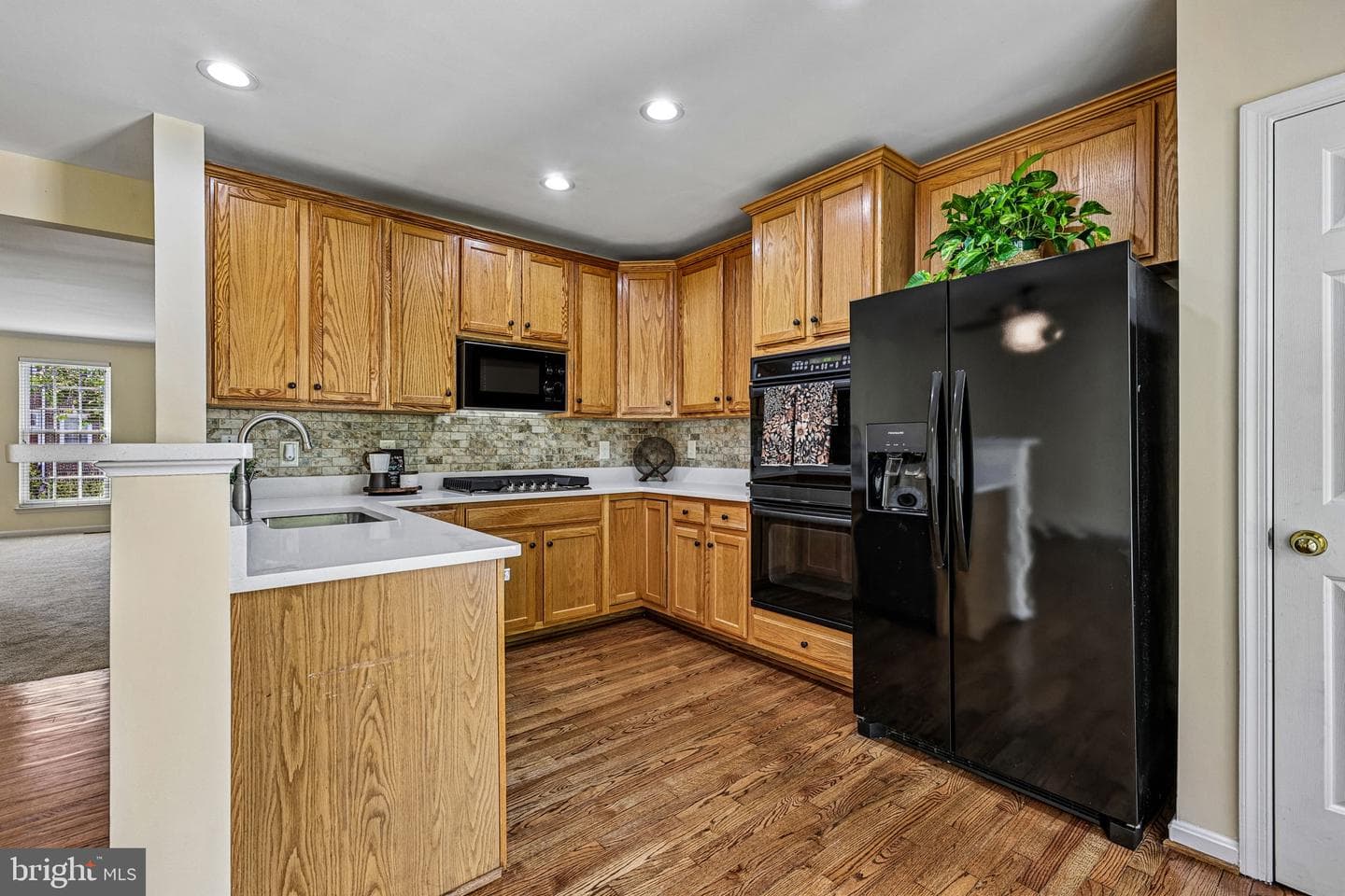 26071 Nimbleton Square photo 20