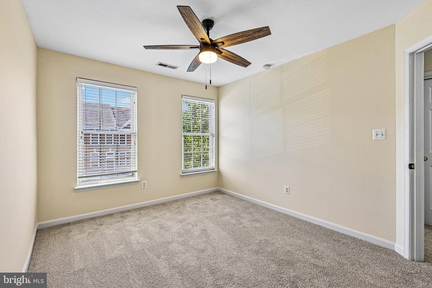 26071 Nimbleton Square photo 23