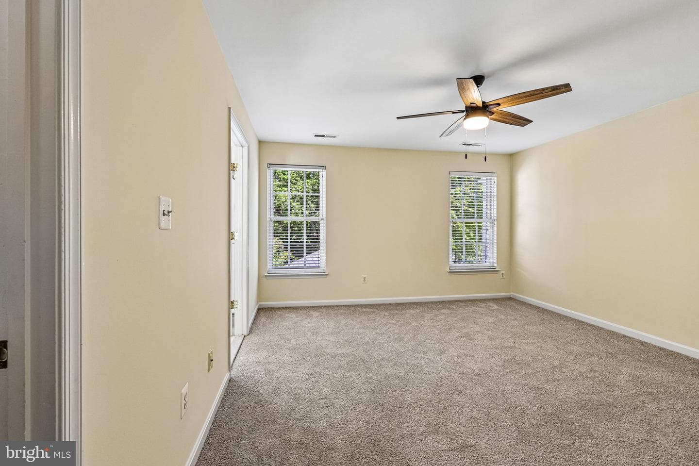 26071 Nimbleton Square photo 24