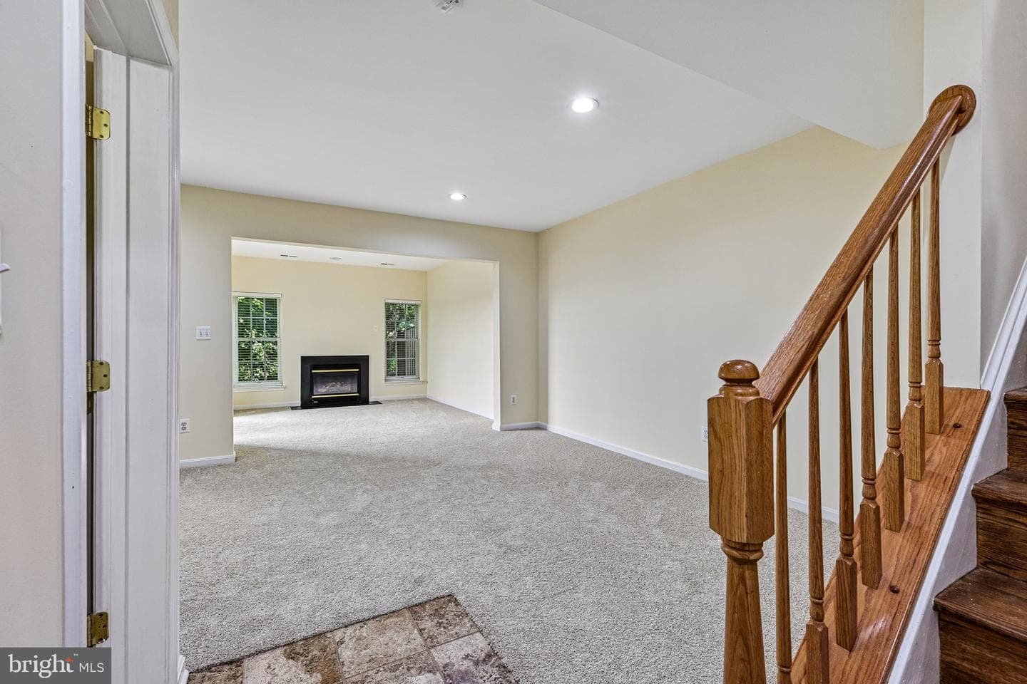 26071 Nimbleton Square photo 41