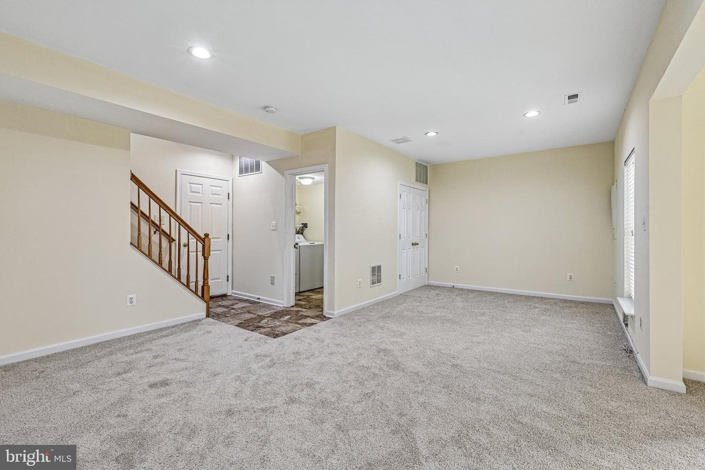 26071 Nimbleton Square photo 49