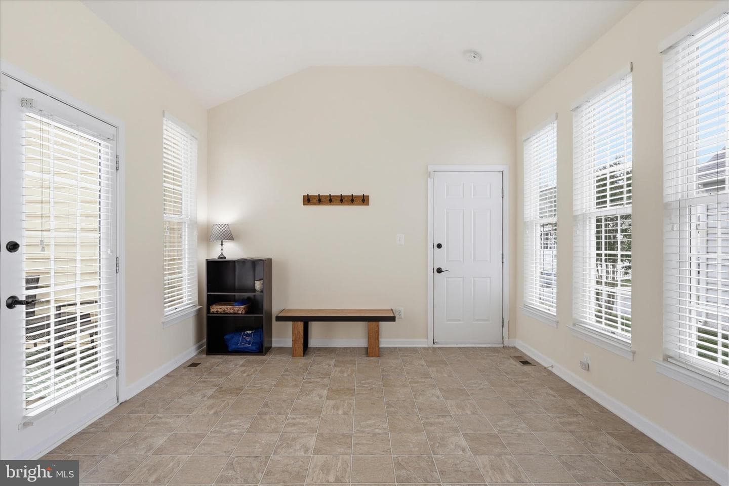 25202 Justice Dr photo 25