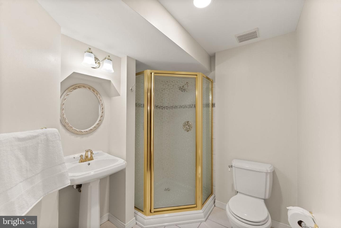 389 Clagett Street SW photo 37