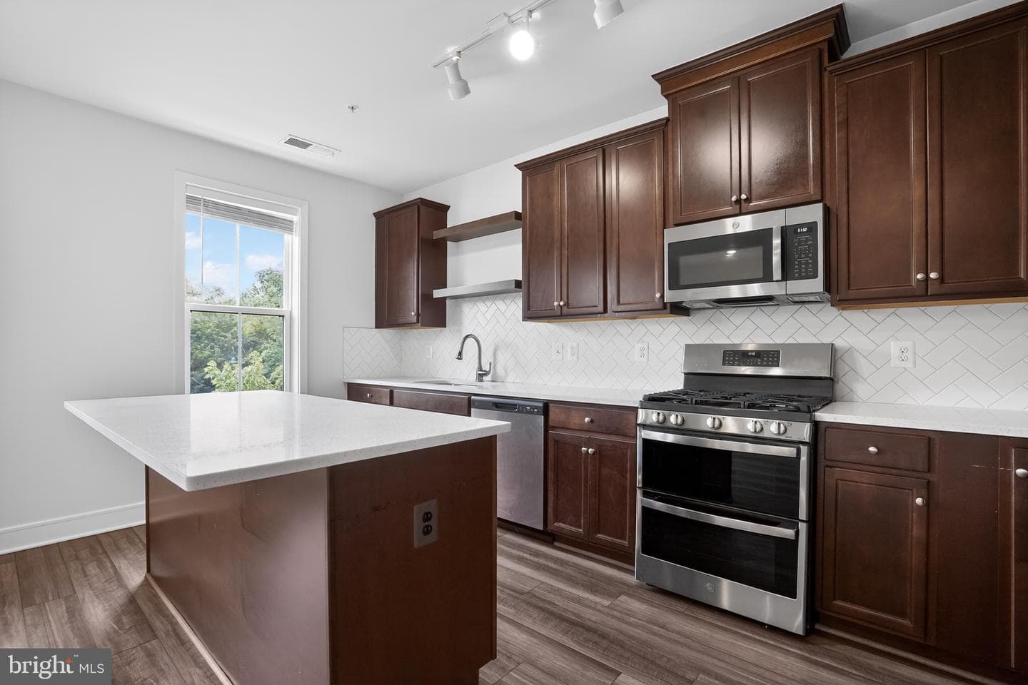 43242 Farringdon Sq photo 14