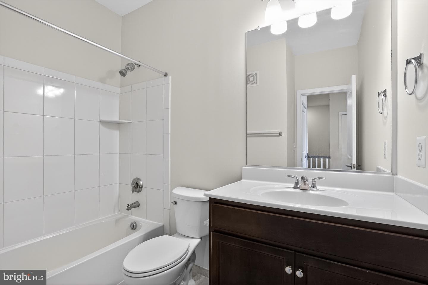 43242 Farringdon Sq photo 30