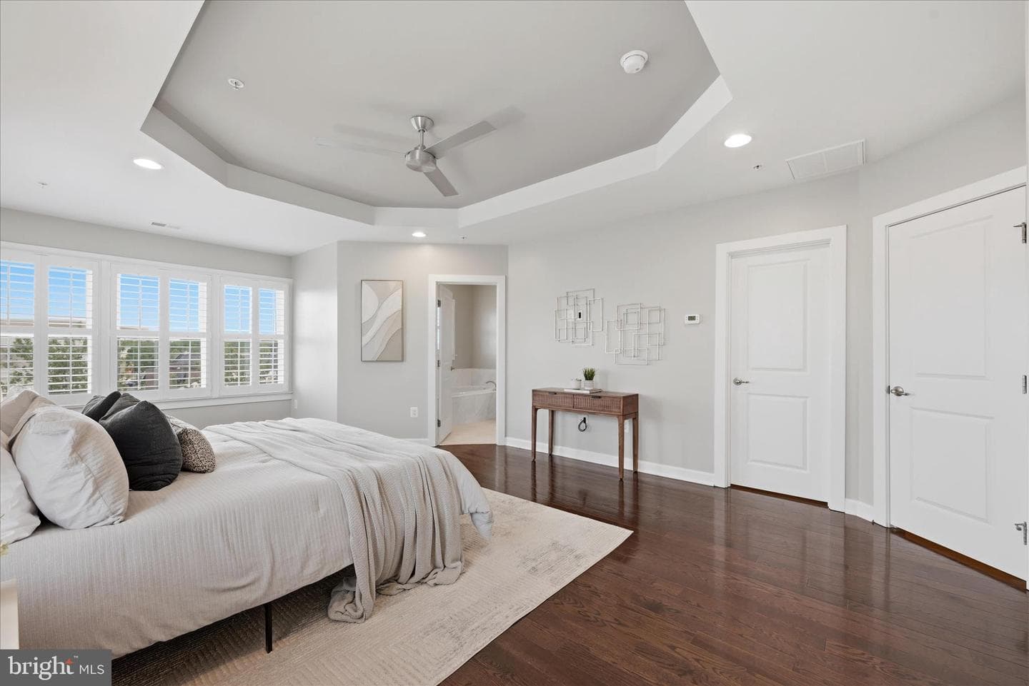 20668 Duxbury Terrace photo 32