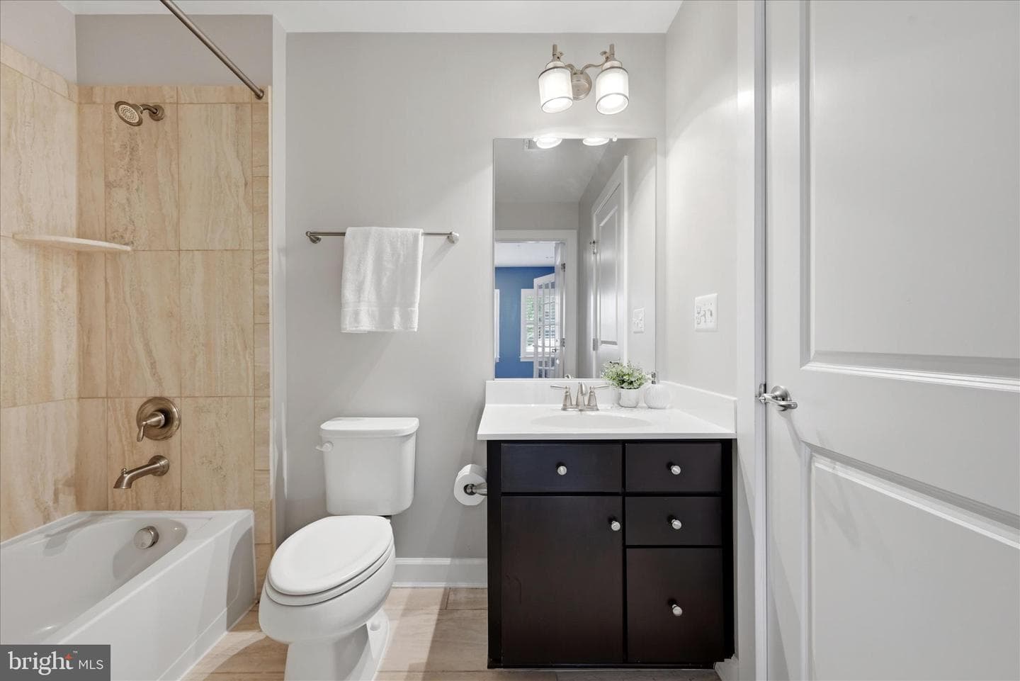 20668 Duxbury Terrace photo 9