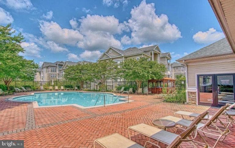 512 Sunset View Terrace SE #208 photo 16