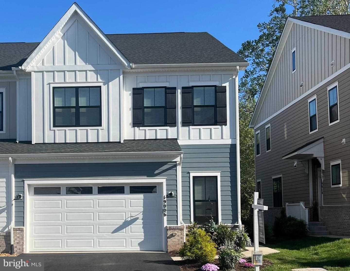 19006 Coral Reef Square, Leesburg