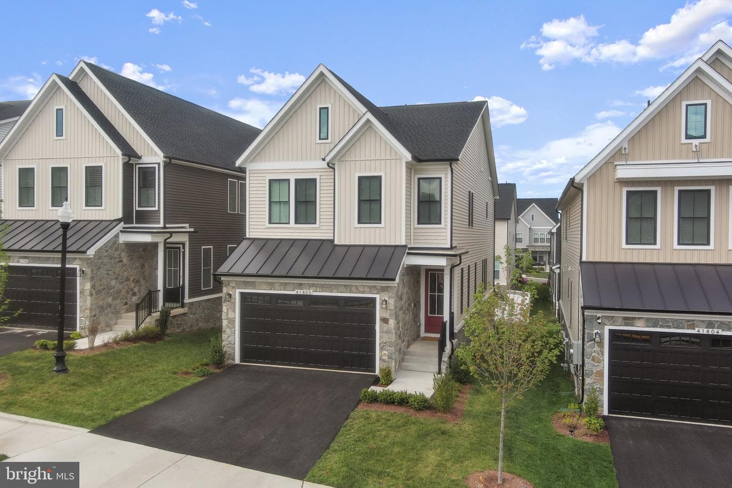41800 Mellowed Ivory Place, Brambleton