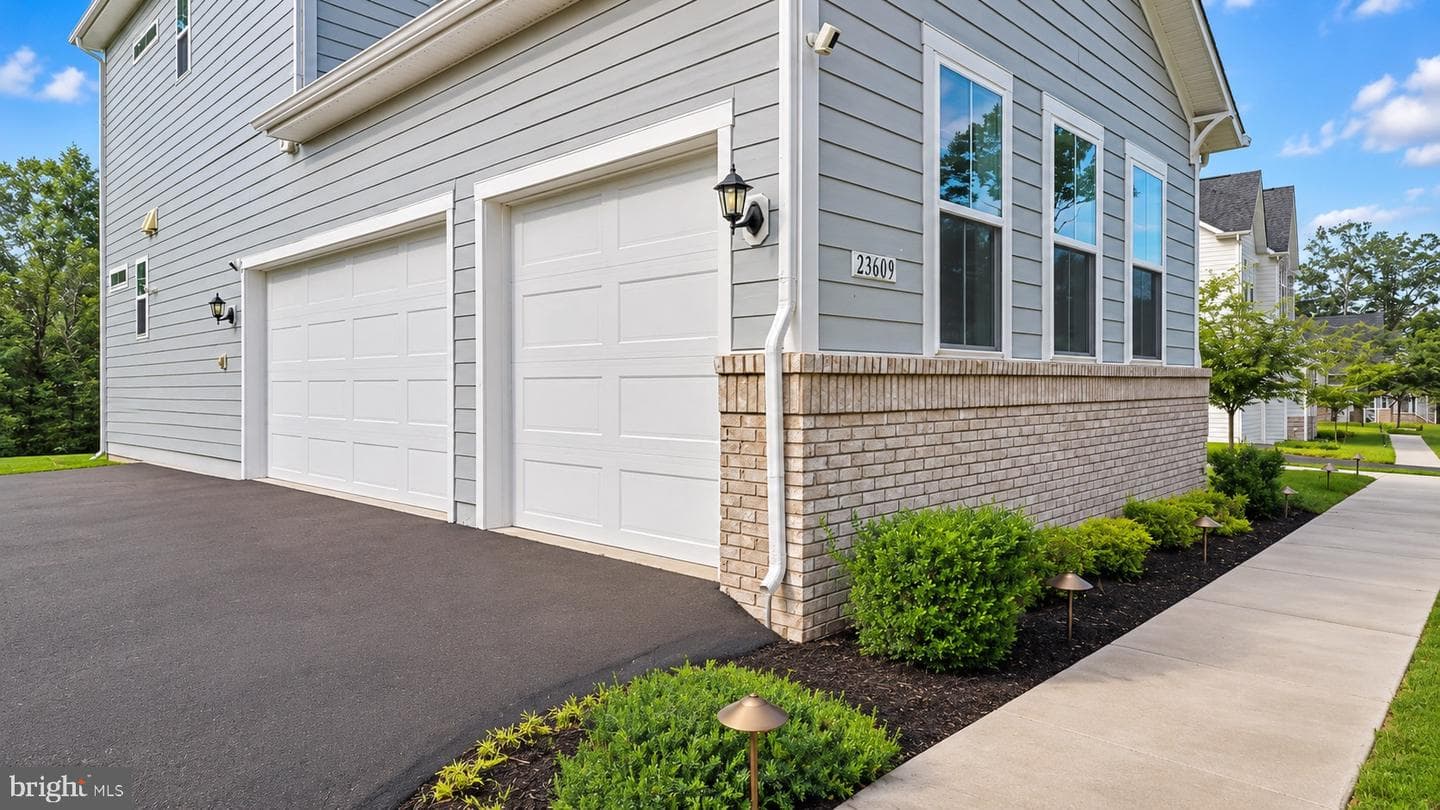 23609 Roselle Ridge Lane photo 5
