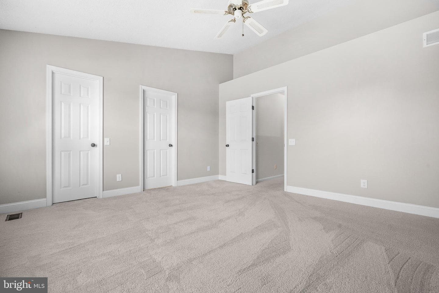 540 Currant Terrace NE photo 26