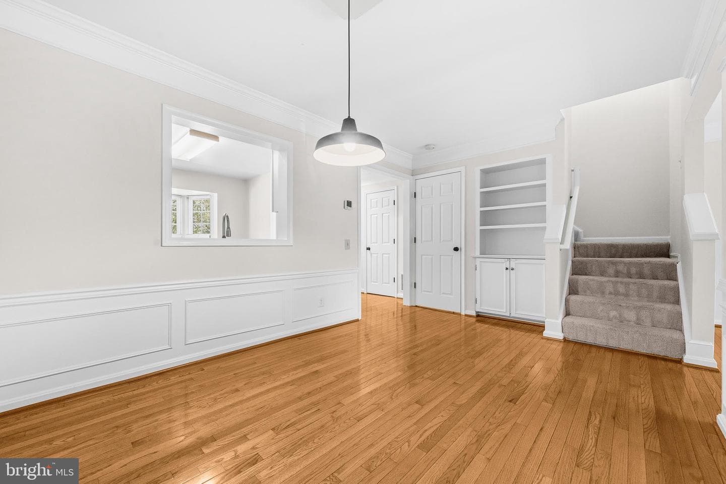 540 Currant Terrace NE photo 9