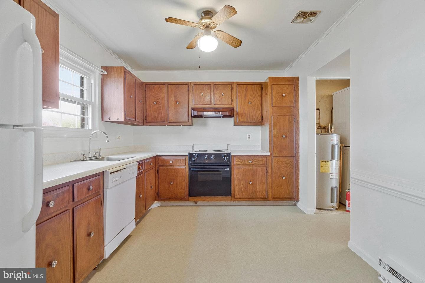 322 E Maple Avenue, Sterling