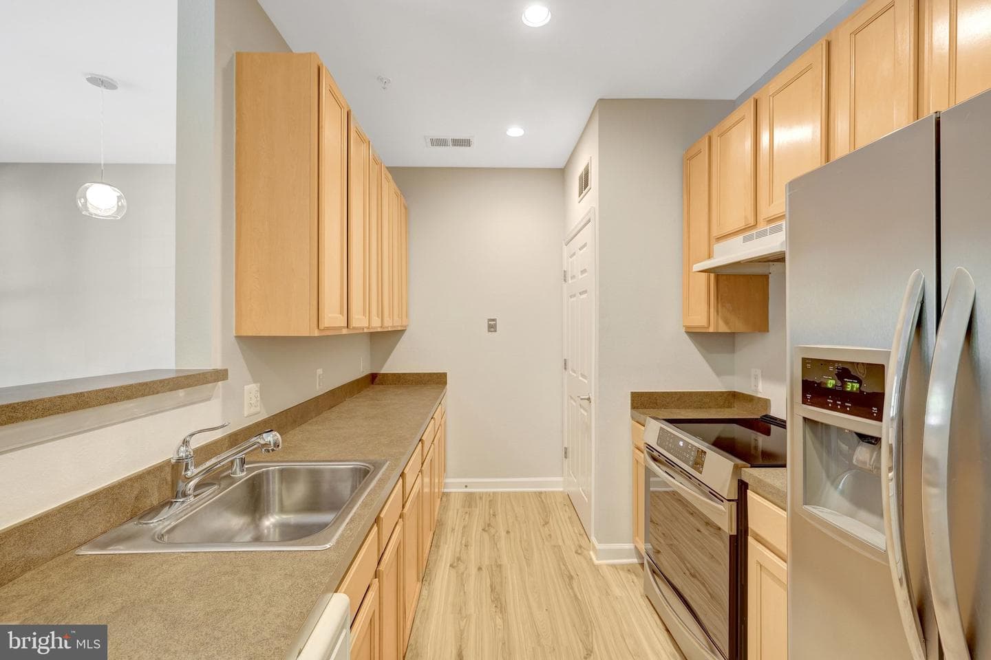 42421 Rockrose Square #101 photo 6