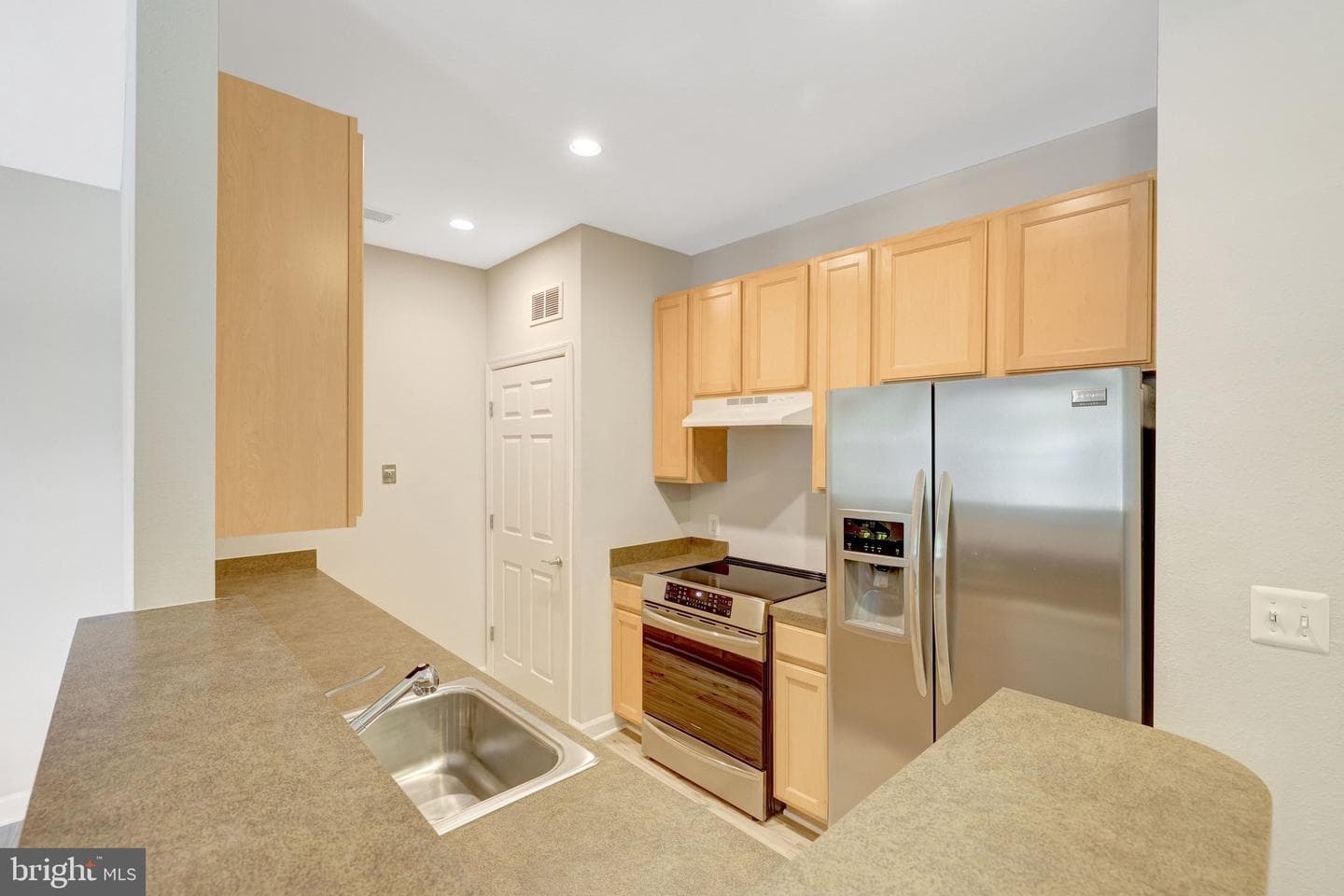42421 Rockrose Square #101 photo 7