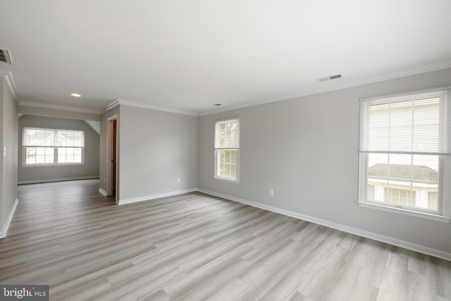 22829 Queensbridge Drive photo 28