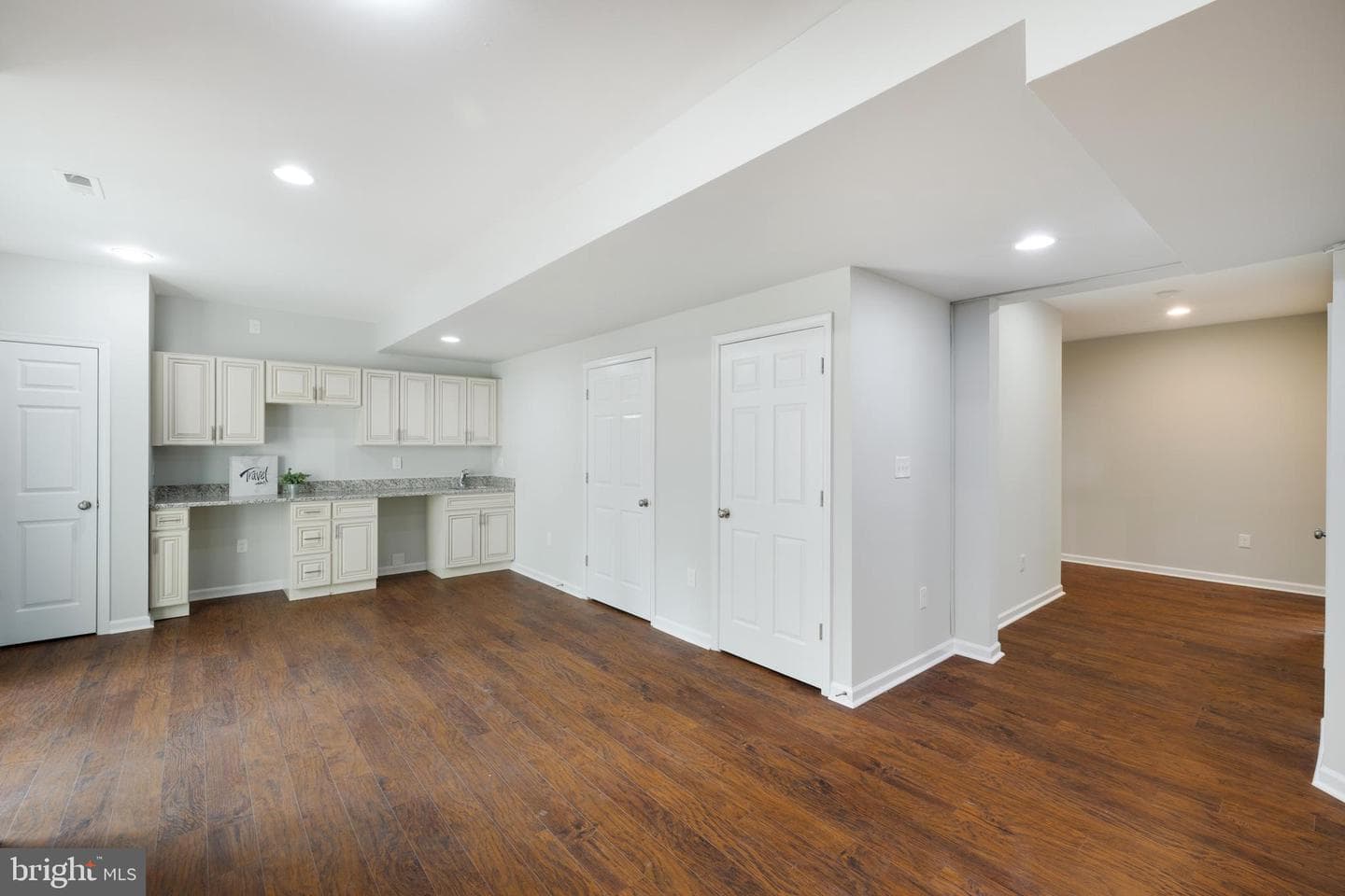 22829 Queensbridge Drive photo 40