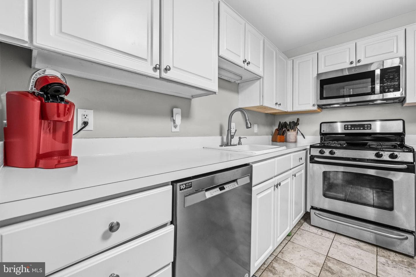 21843 Baldwin Square #301 photo 11