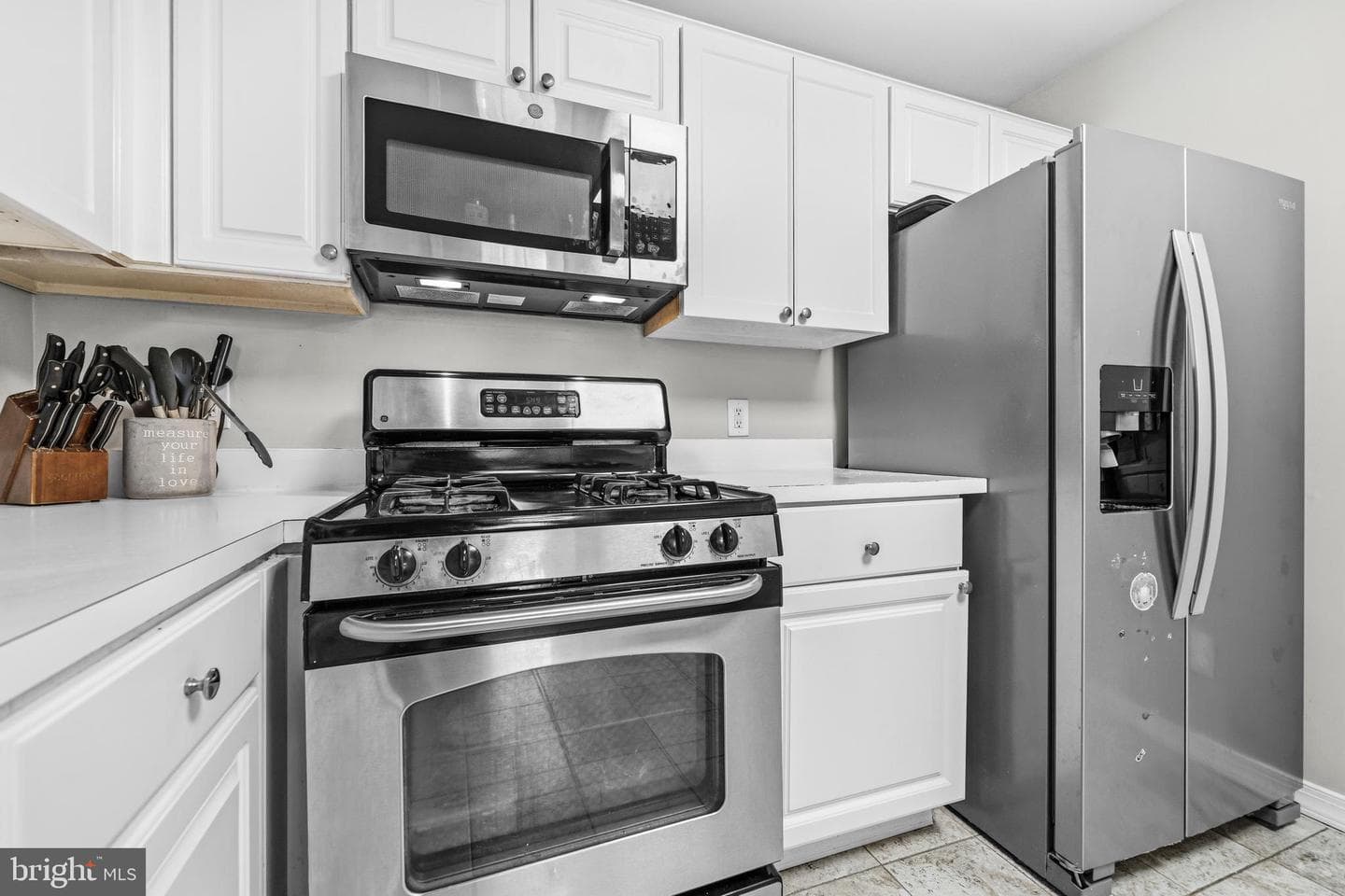 21843 Baldwin Square #301 photo 12