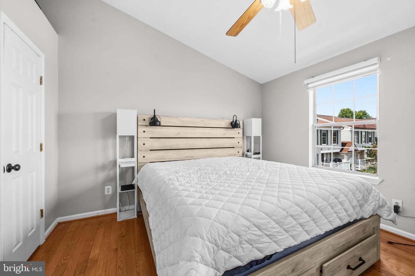 21843 Baldwin Square #301 photo 18