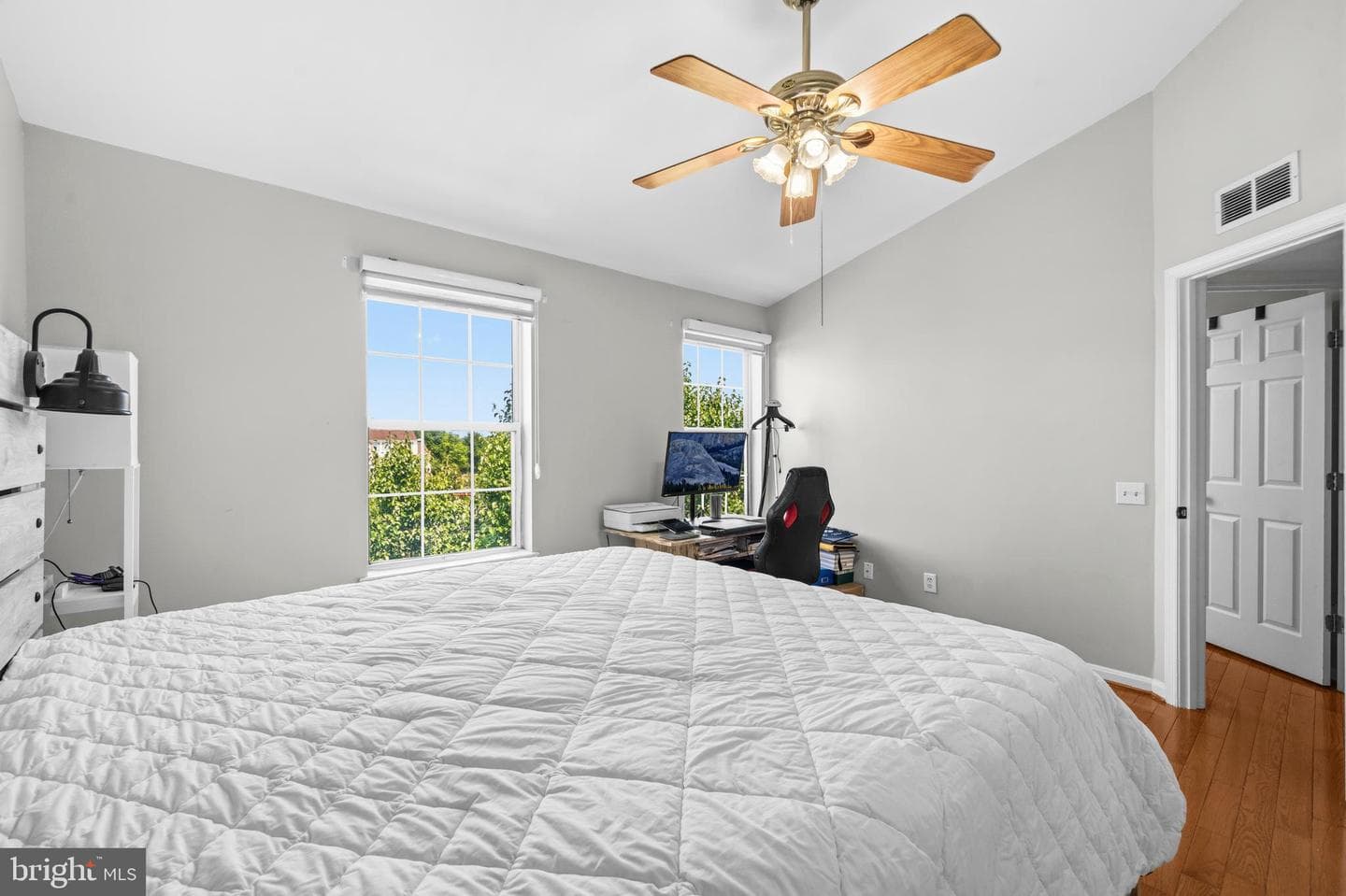 21843 Baldwin Square #301 photo 19