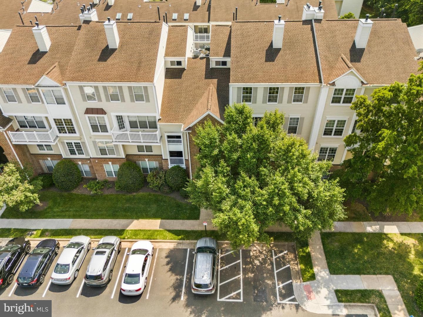 21843 Baldwin Square #301 photo 39