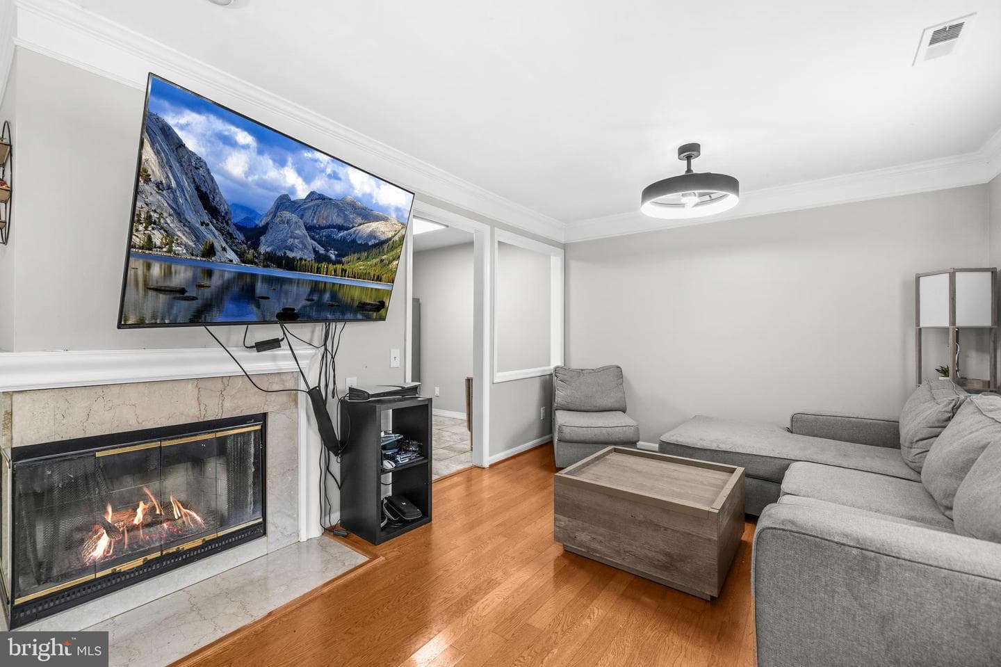 21843 Baldwin Square #301 photo 4