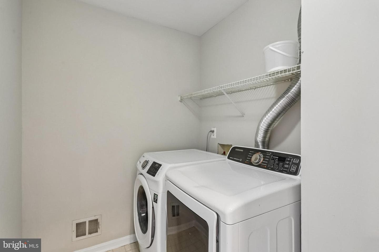 21745 Regents Park Circle photo 61