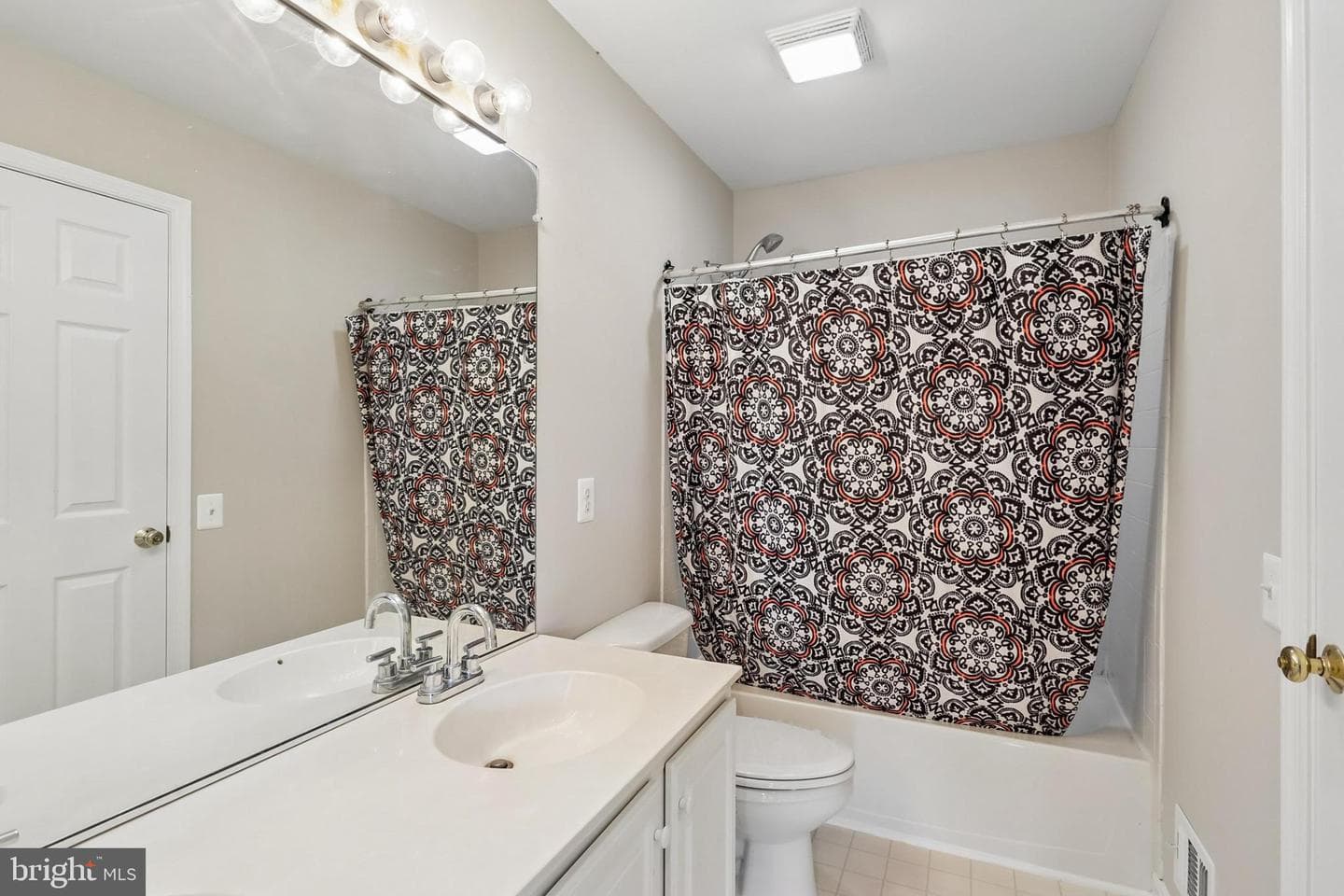 21745 Regents Park Circle photo 68