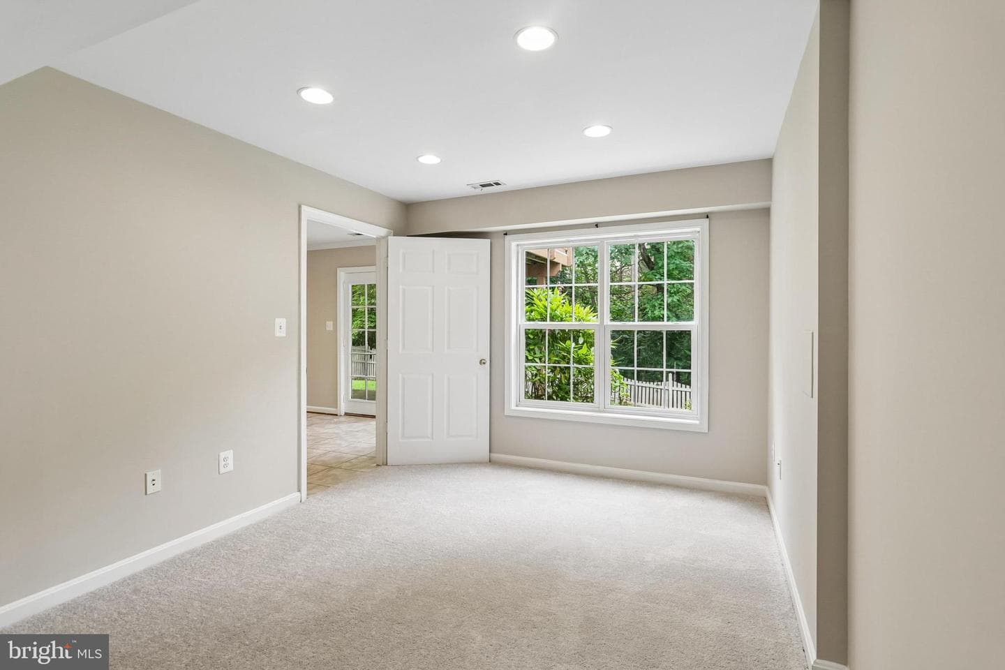 21745 Regents Park Circle photo 75