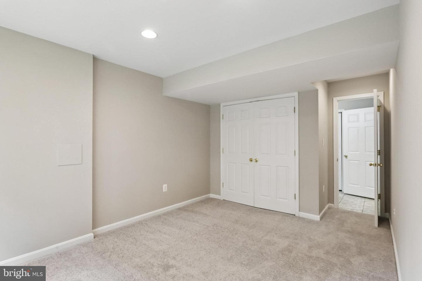 21745 Regents Park Circle photo 76