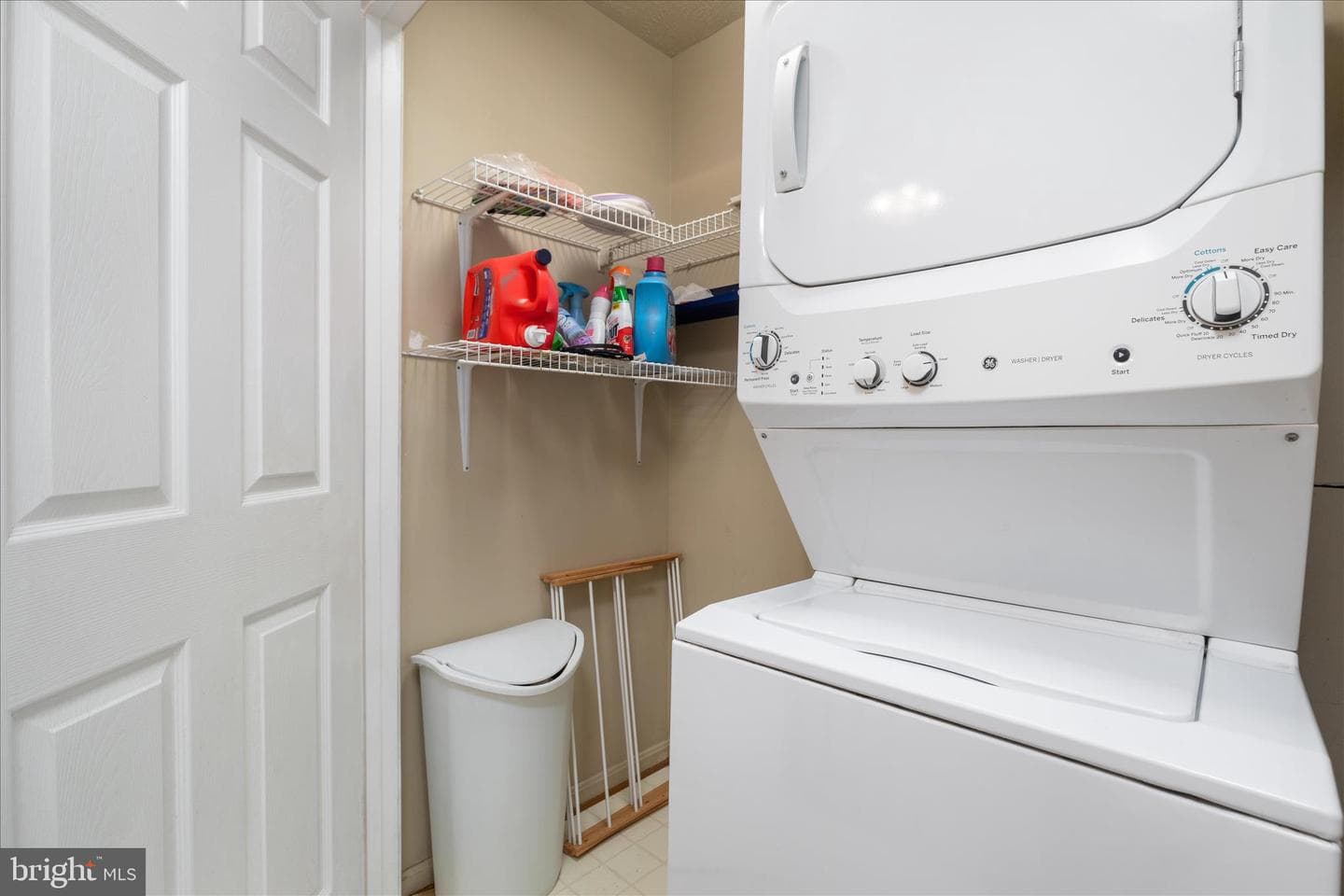 439 Nikki Terrace SE photo 16
