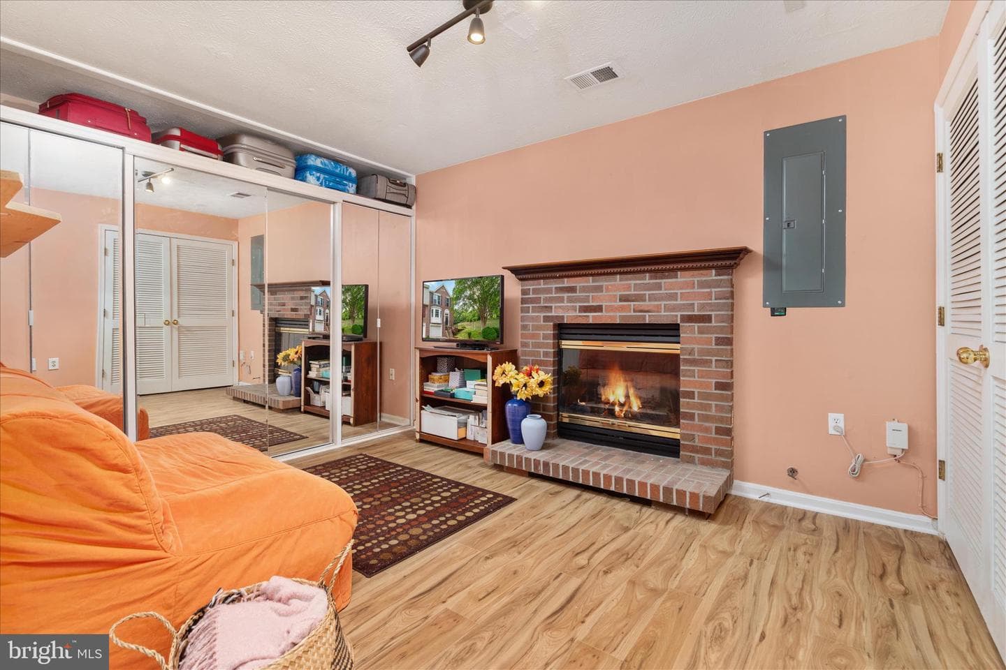 439 Nikki Terrace SE photo 22