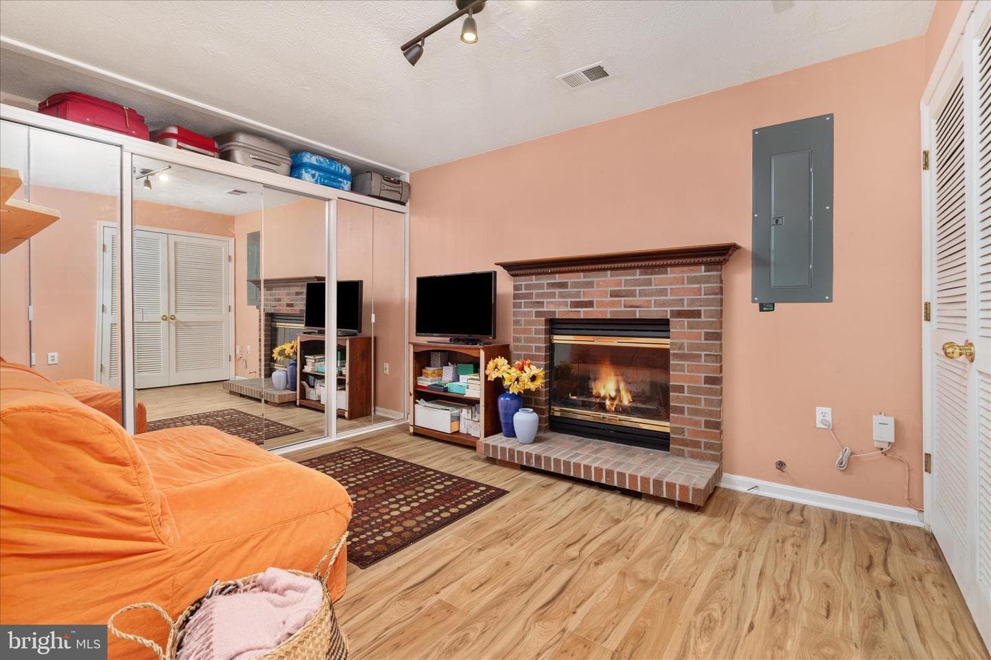439 Nikki Terrace SE photo 23