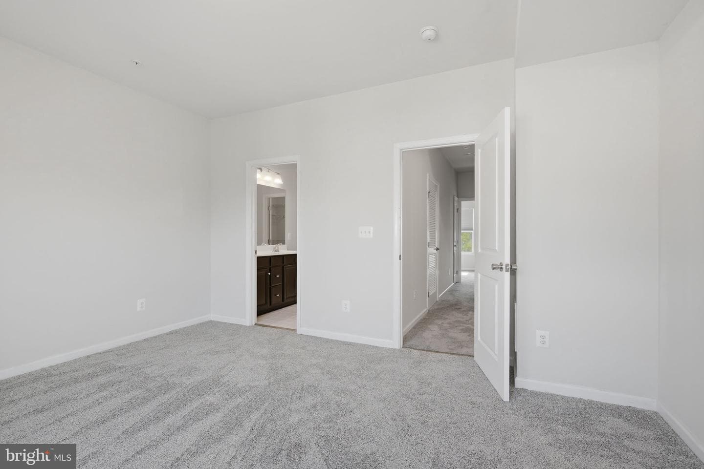 22322 Foundation Drive photo 37