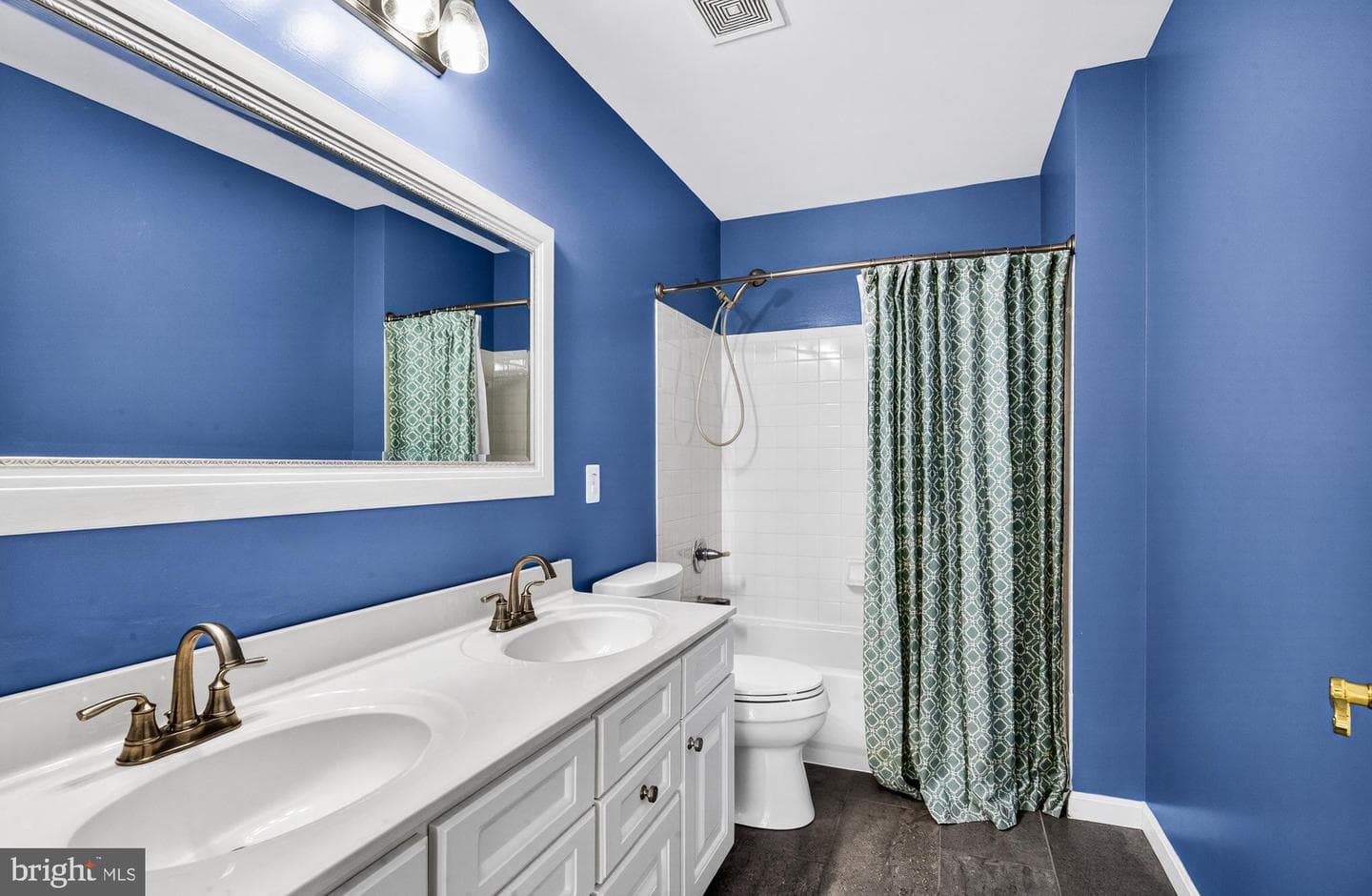413 Crosman Court photo 36