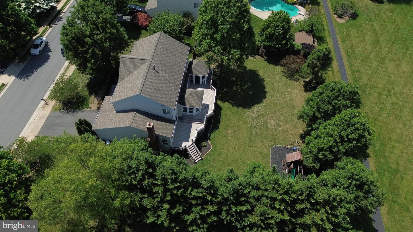 413 Crosman Court photo 90