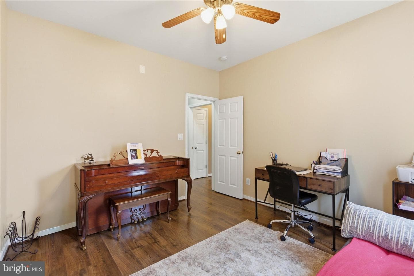 43605 Wembley Lane photo 22