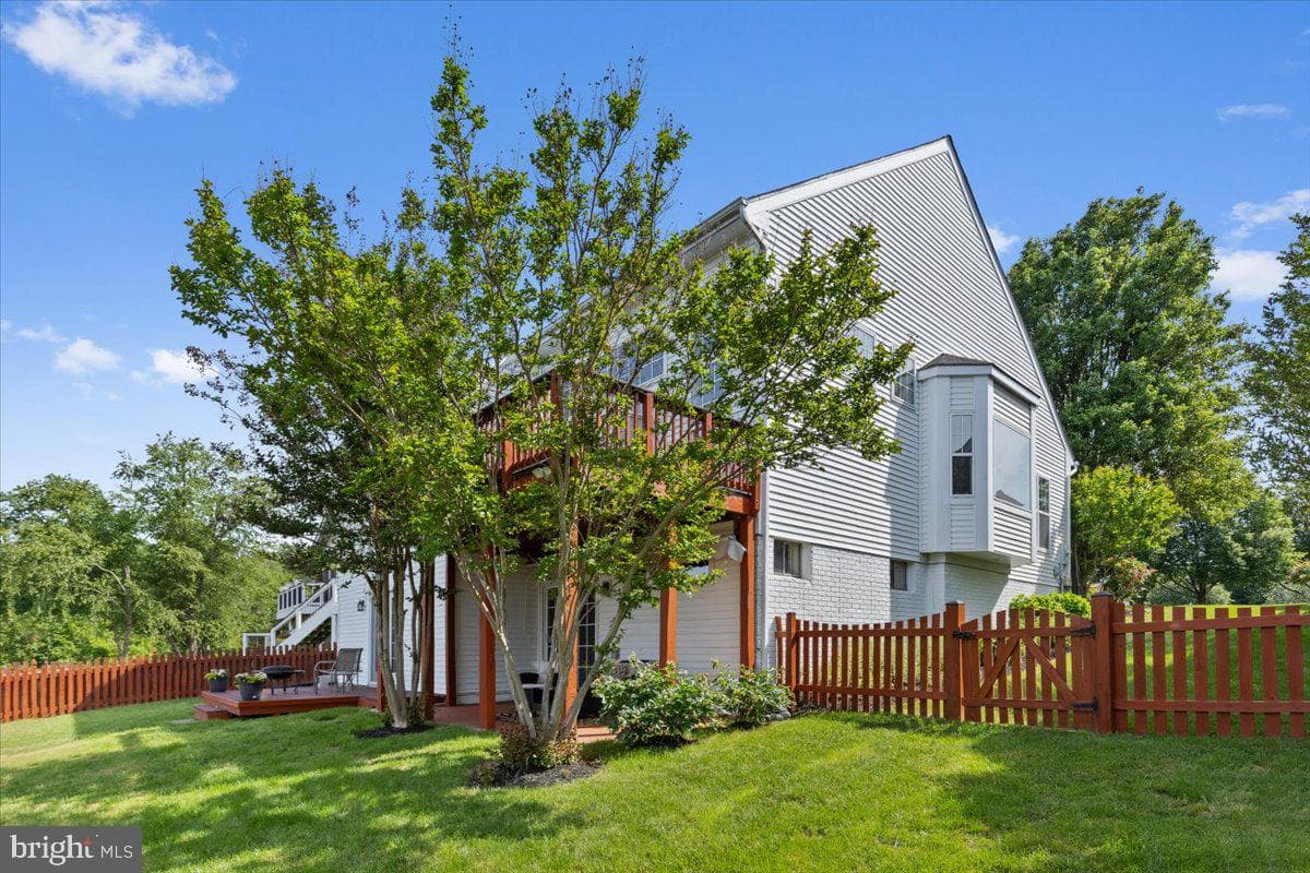 43605 Wembley Lane photo 4