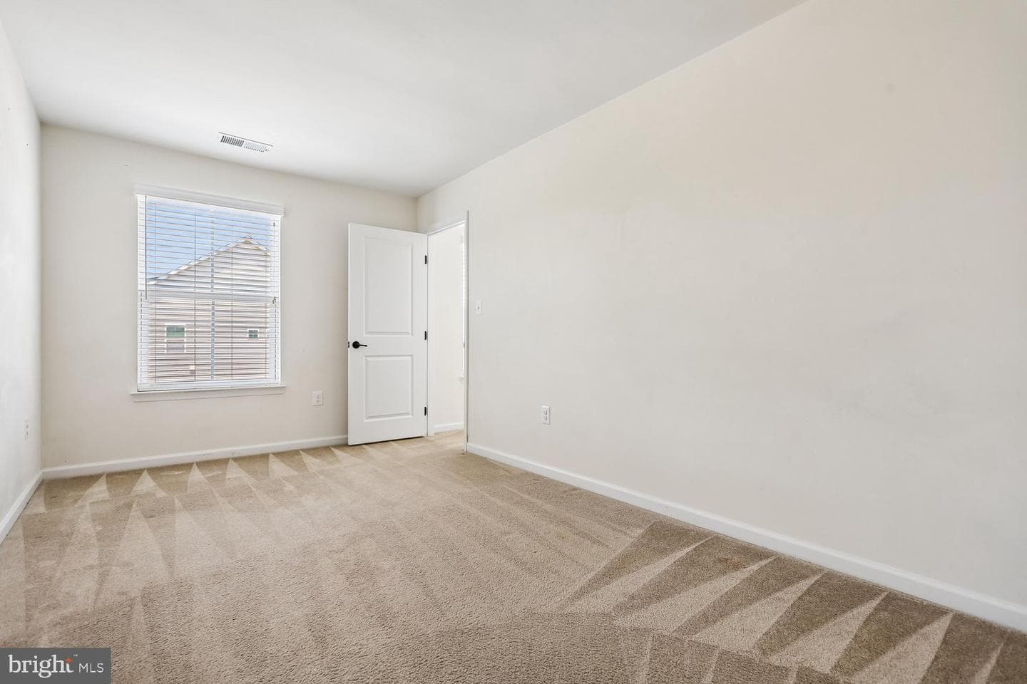 41657 Mcmonagle Square photo 20