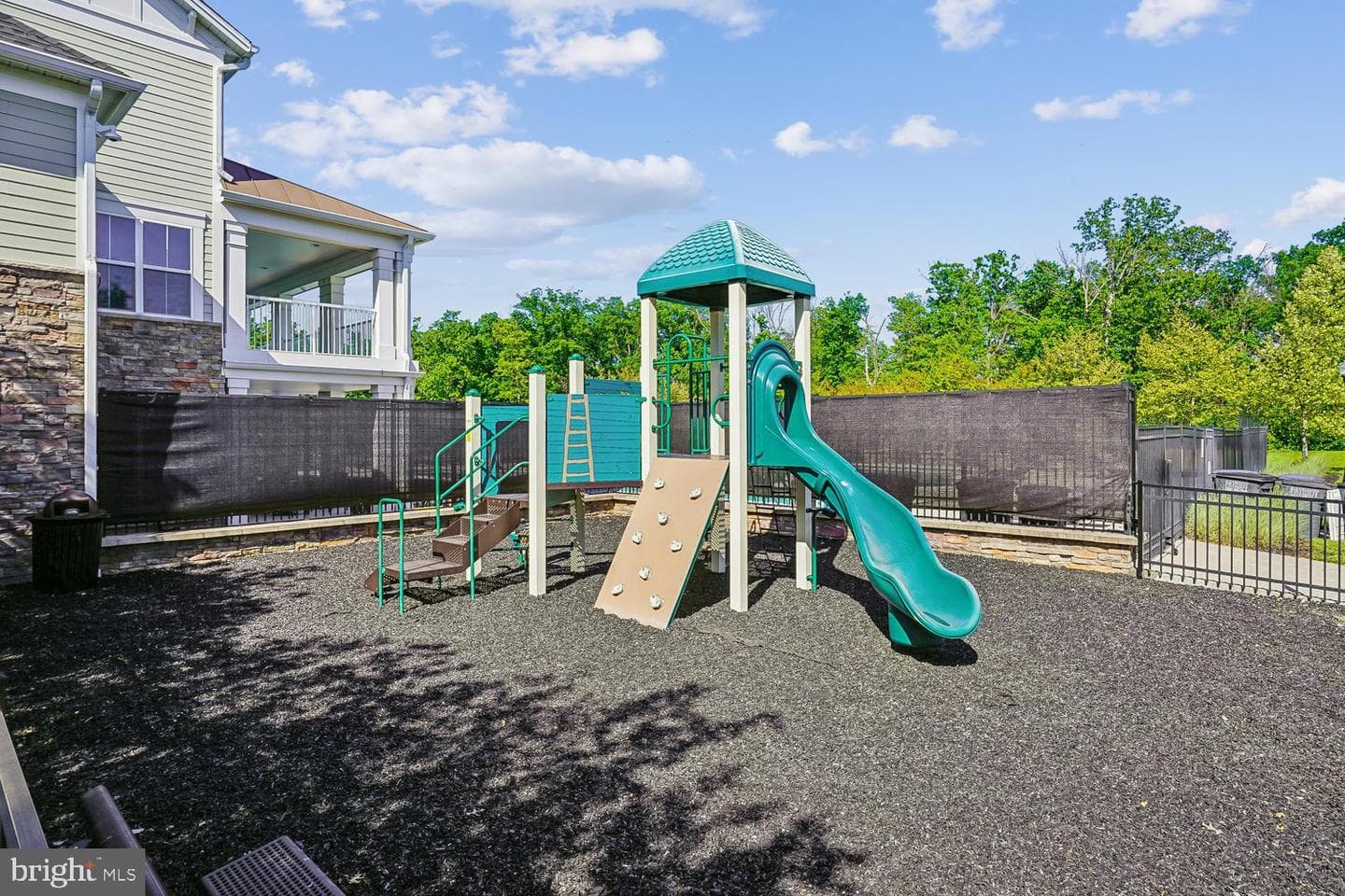 41657 Mcmonagle Square photo 54