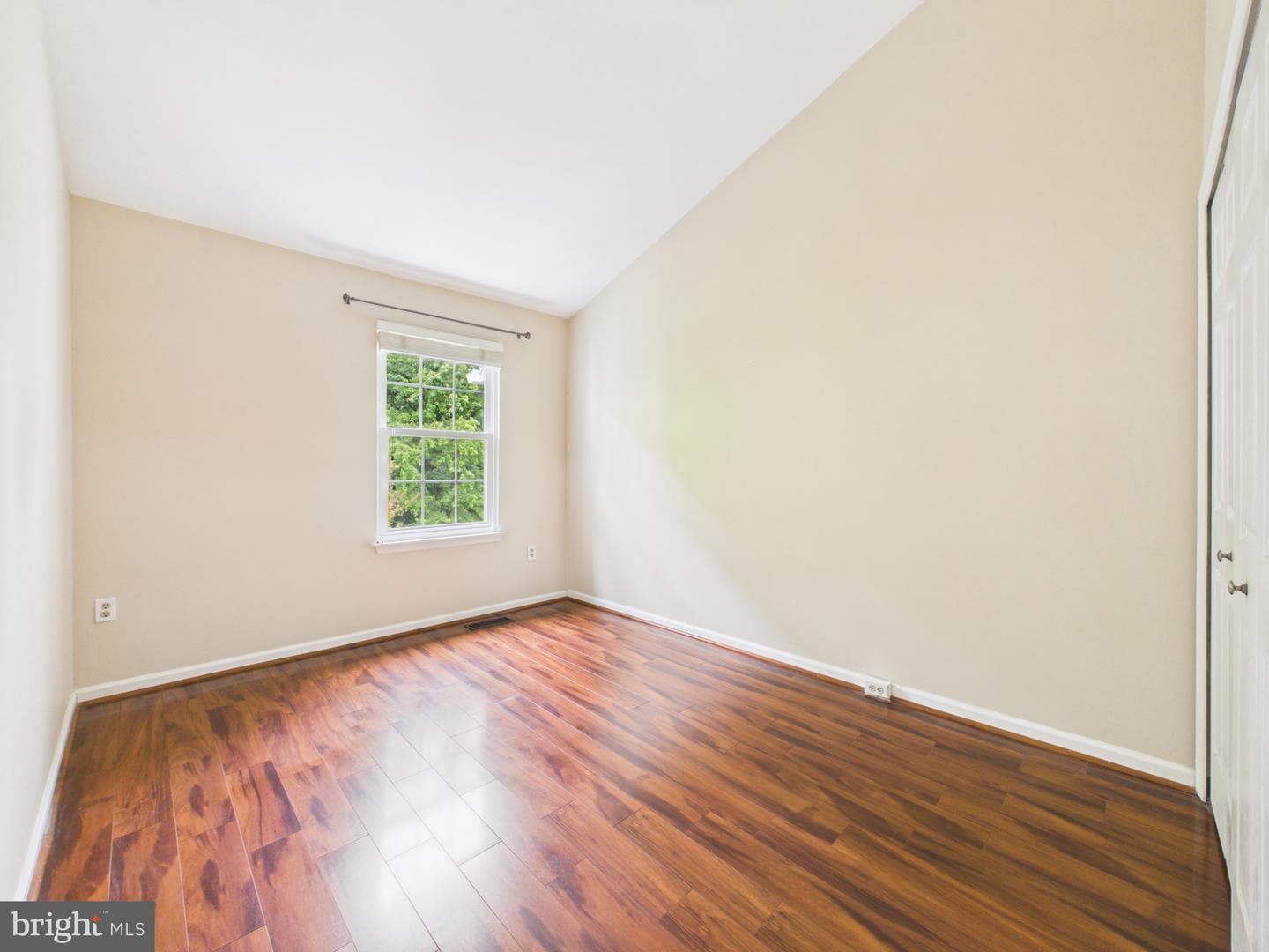 216 Finchingfield Court photo 25