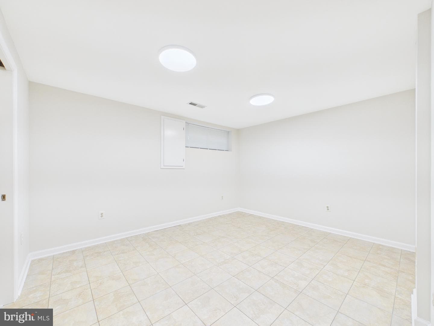 216 Finchingfield Court photo 30