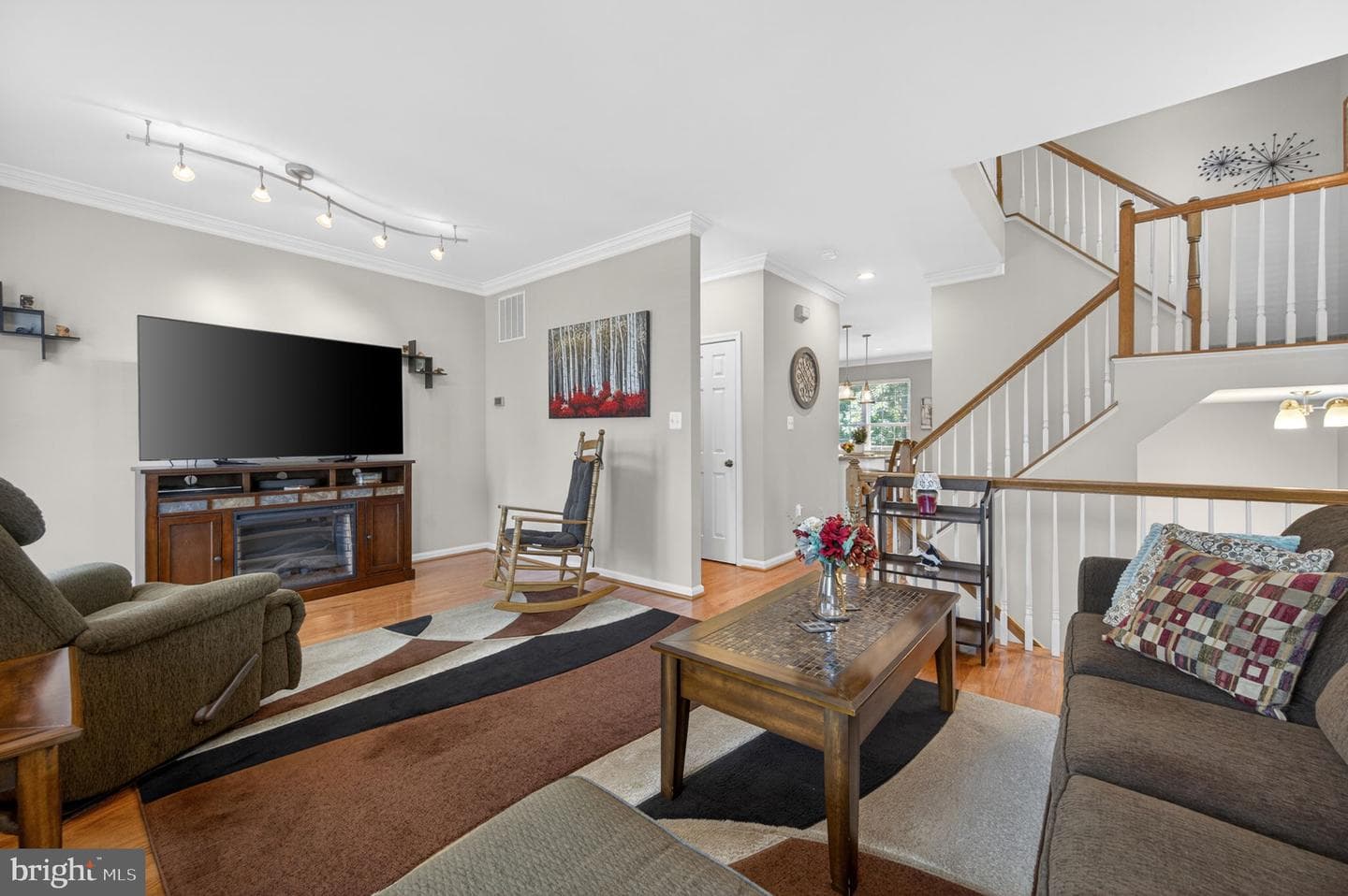 43171 Glenelder Terrace photo 12