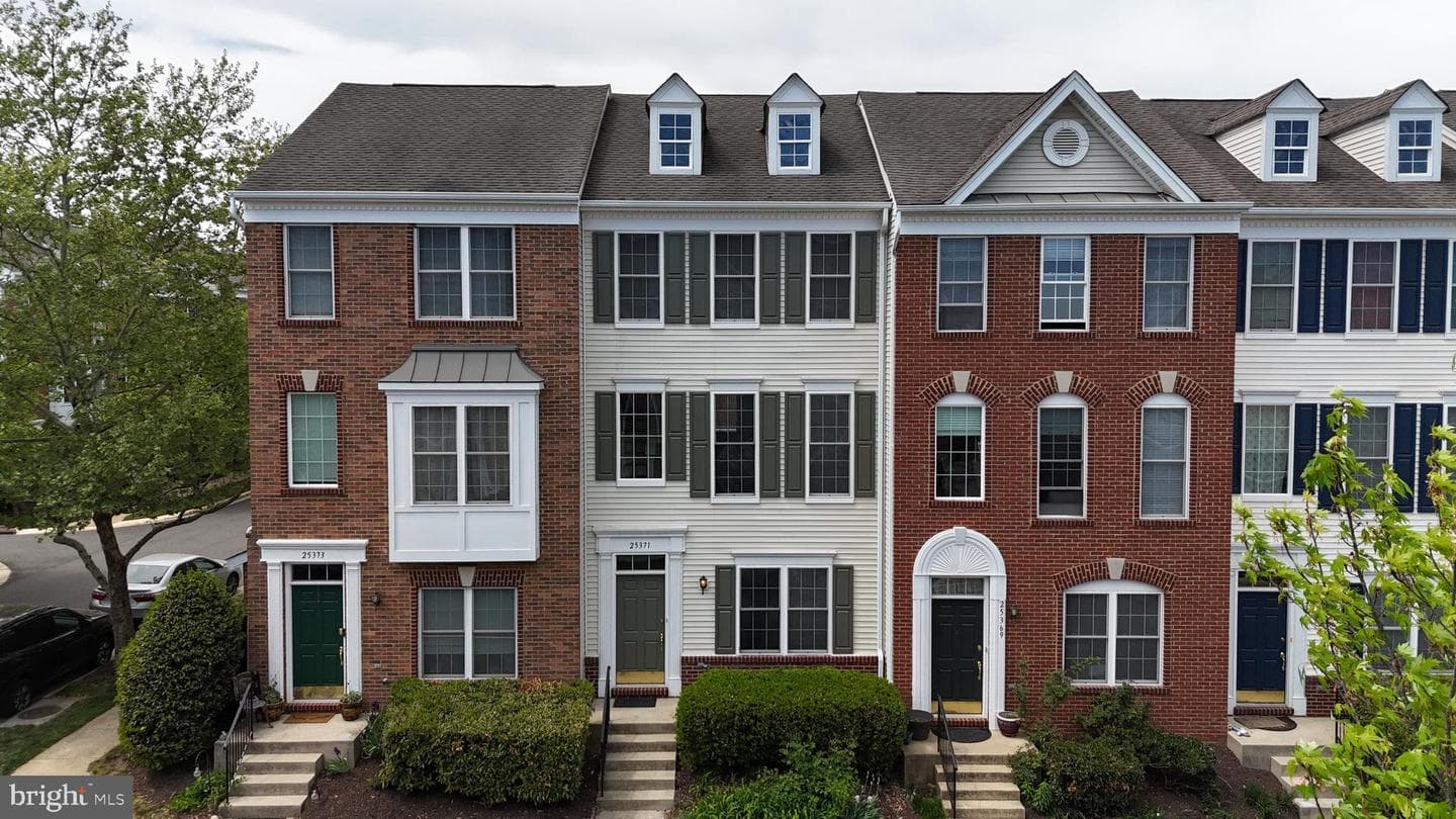 25371 Shipley Terrace, Chantilly