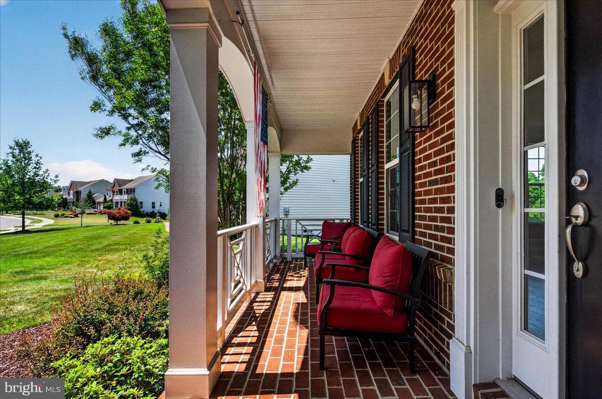 42458 Reservoir Ridge Place photo 5