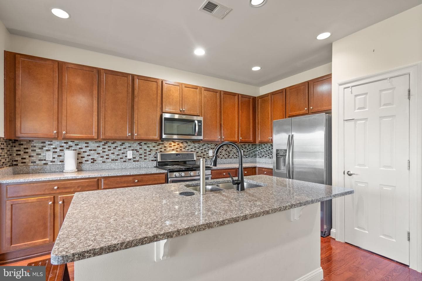 20697 Erskine Terrace photo 16