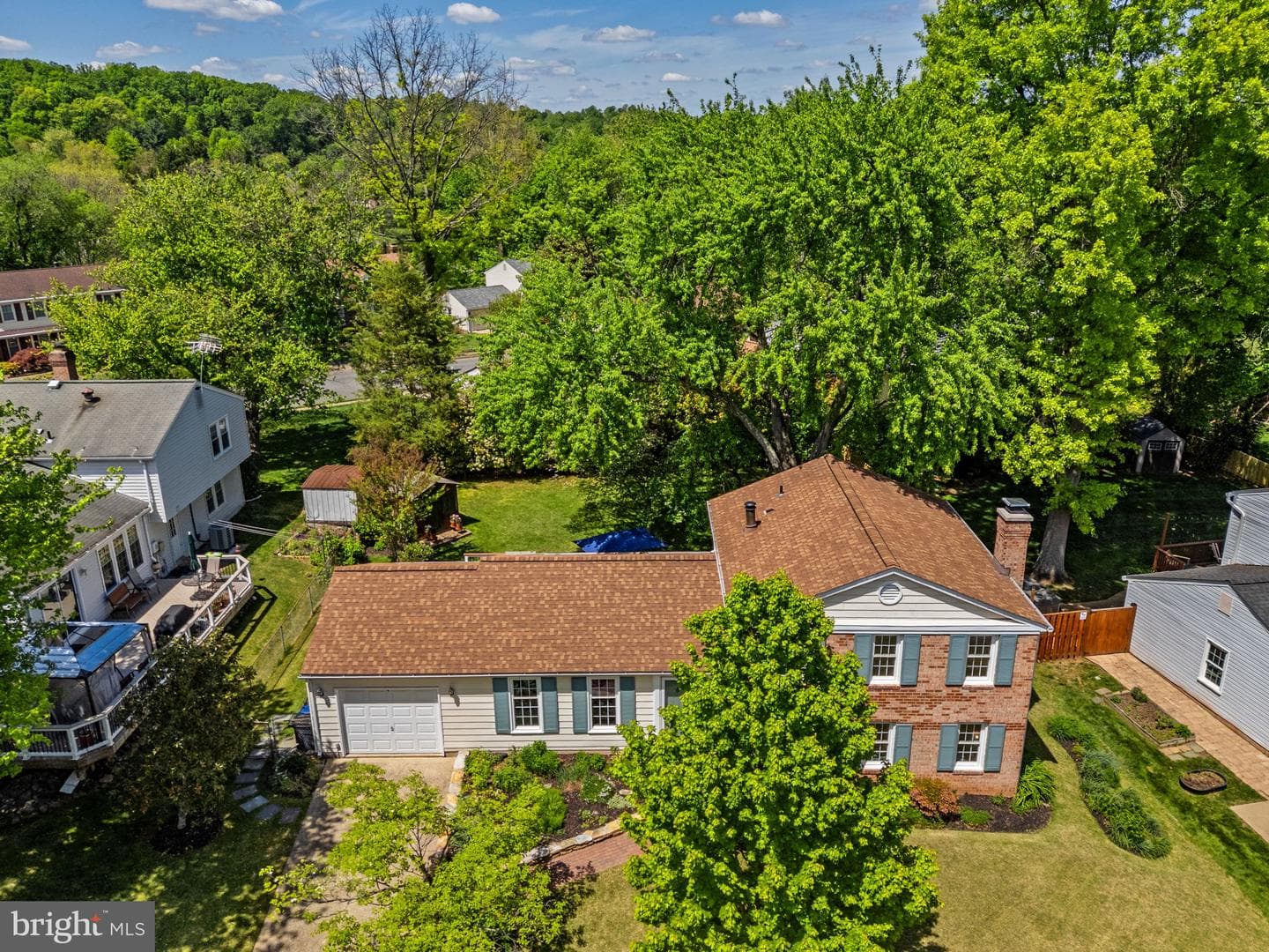 1119 Bradfield Drive SW photo 2