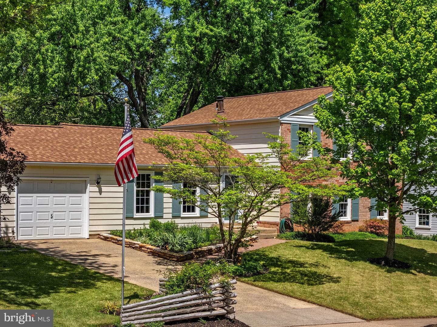 1119 Bradfield Drive SW photo 3